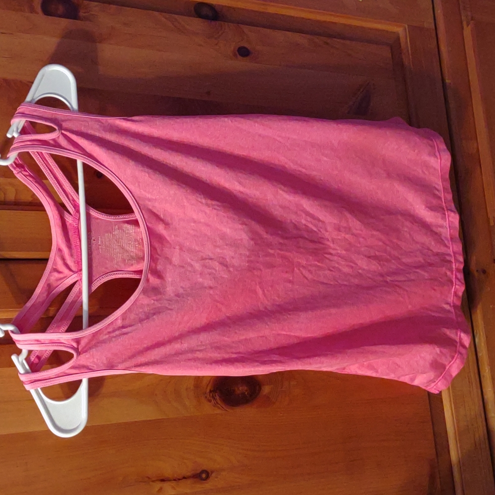 Danskin Now workout Muscle shirt